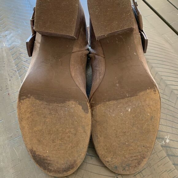 UGG women’s Elysian brown booties sz 6 - Picture 4 of 6